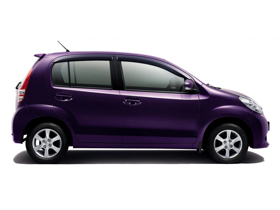  Perodua MyVi Elegance 2011 года  (фото 6 из 18)